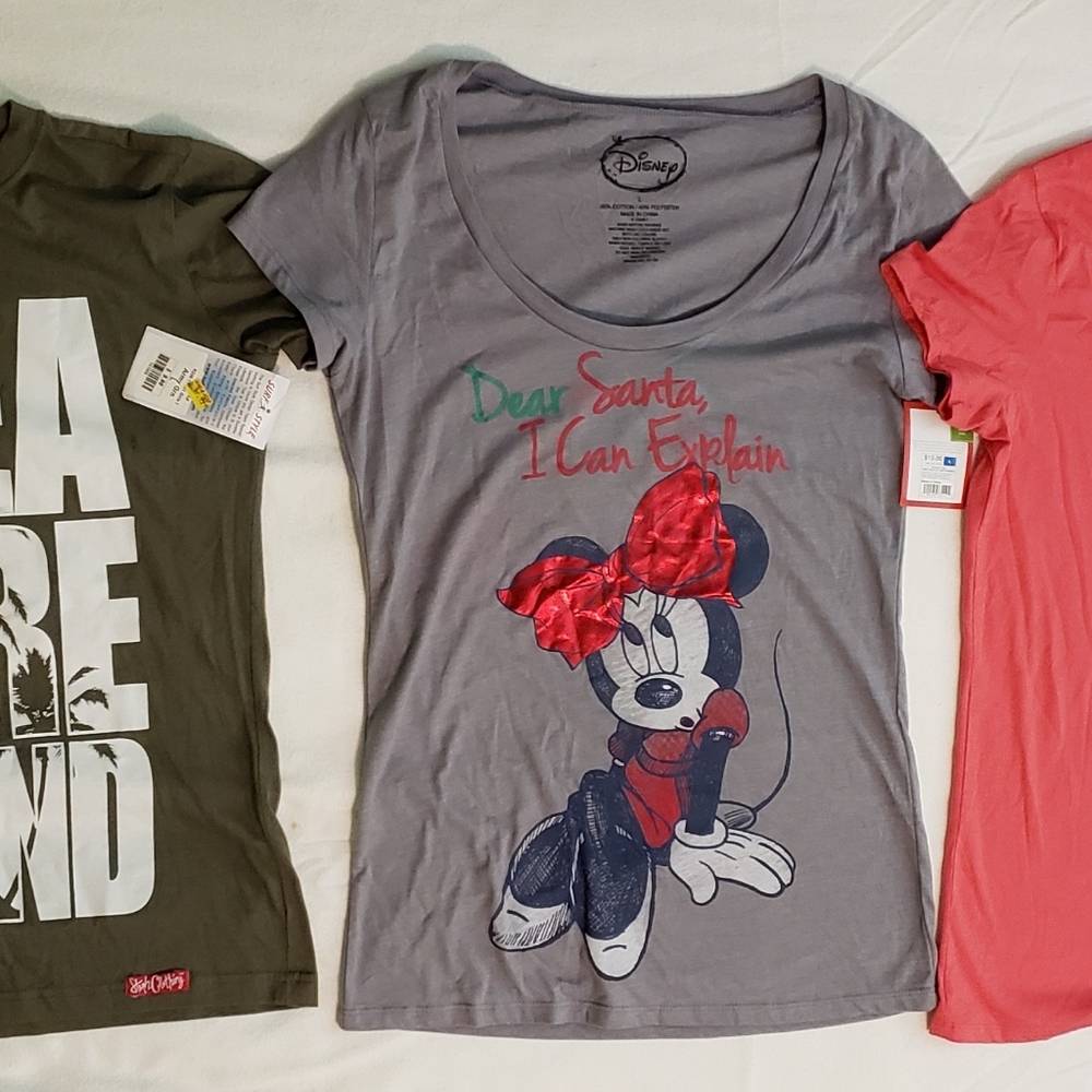 New with tags Set of 3 Woman's T-shirts